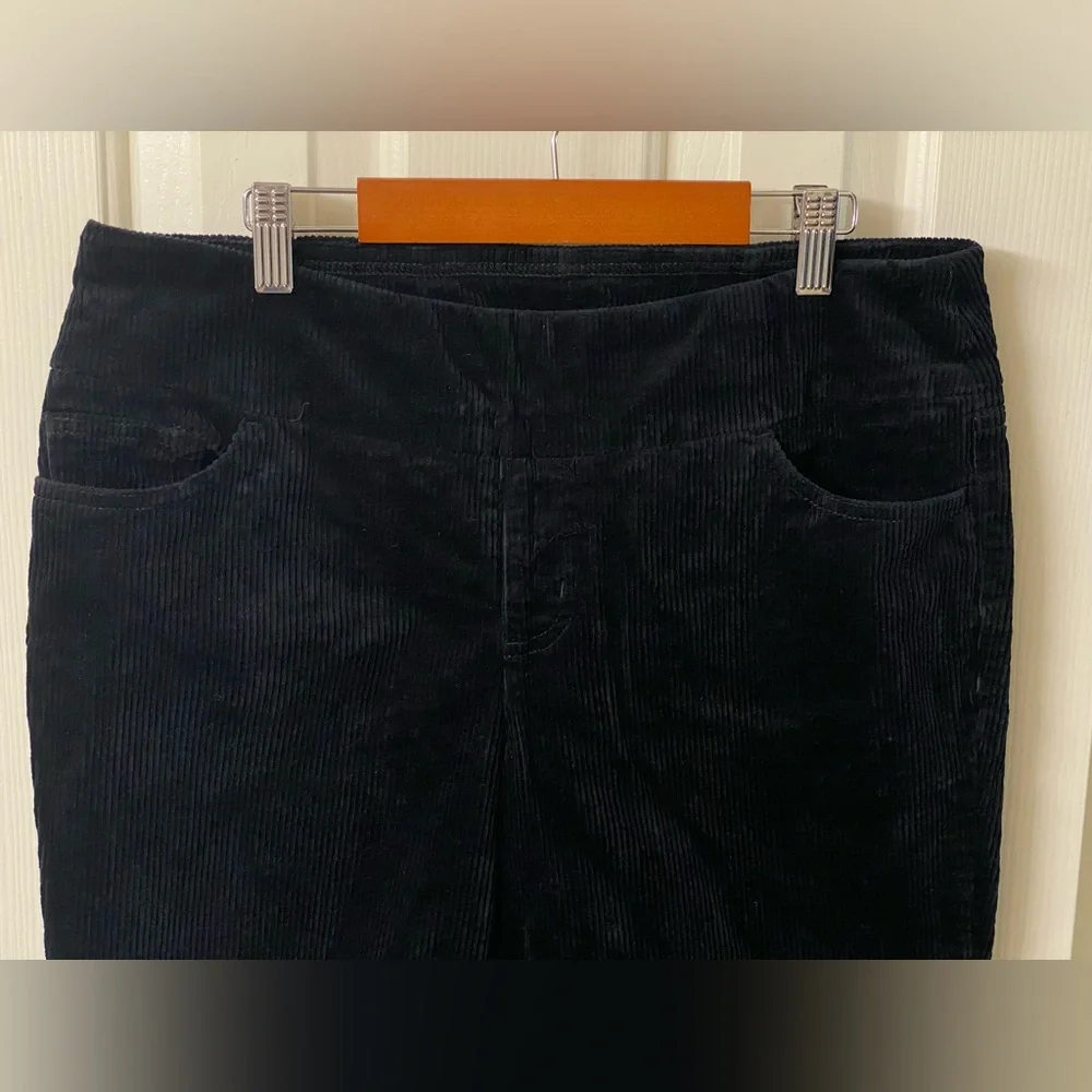 D & CO. Denim + Company Black Corduroy Pull On Pants Size 10P - Picture 4 of 16